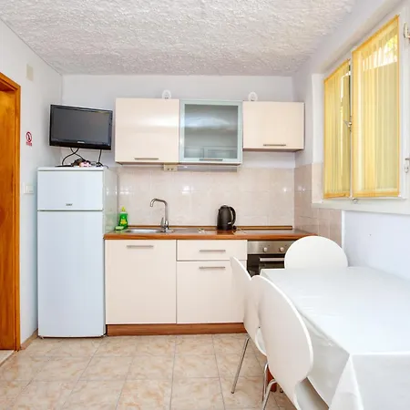 Apartment By The Sea Sparadici, Sibenik - 19870 Grebastica