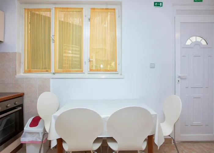 By The Sea Sparadici, Sibenik - 19870 *